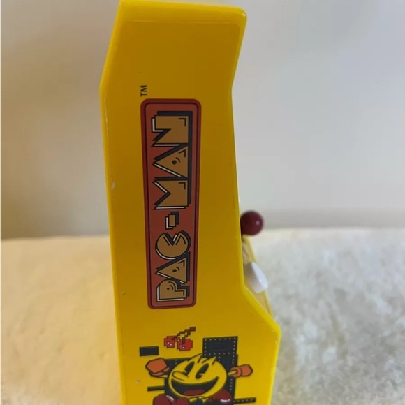 6" PAC-MAN Mini Arcade Handheld Video Game - Picture 4 of 4